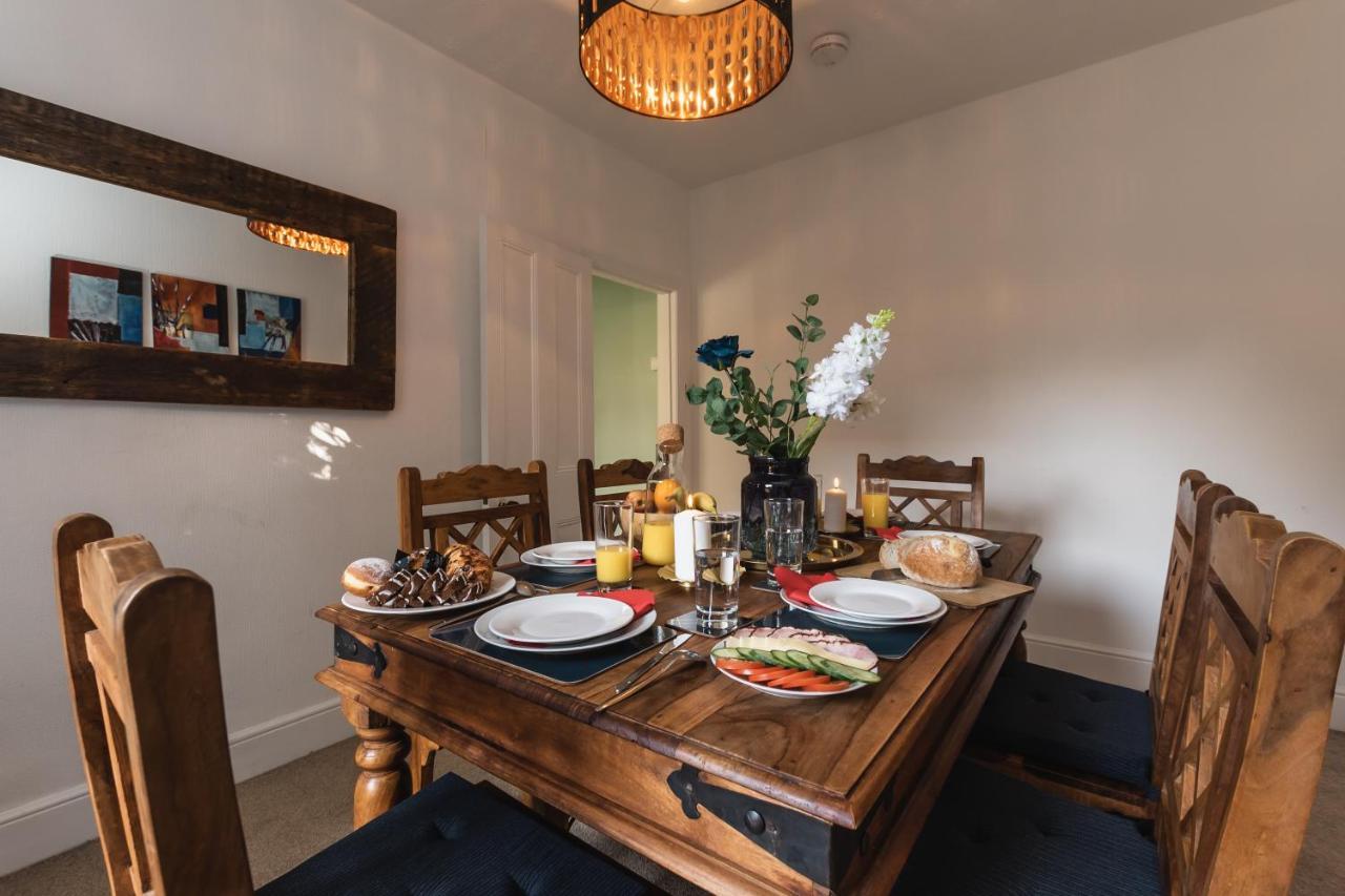 בורנמות' 3-Bedroom House L Fast Wi-Fi L Garden L Newly Decorated L Close To Shops And Restaurants מראה חיצוני תמונה